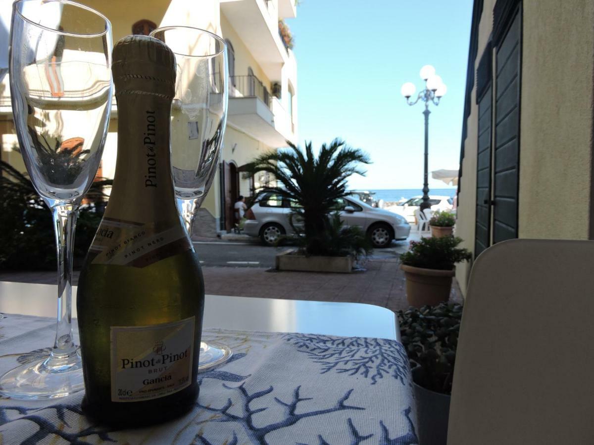 Maretna Apartment Giardini Naxos Luaran gambar